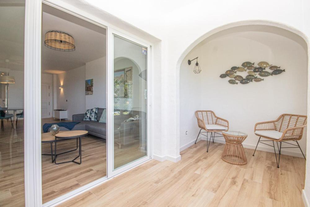 Wonderful 2 Bed Apartment With Stunning Sea Views Sitio de Calahonda Exterior photo