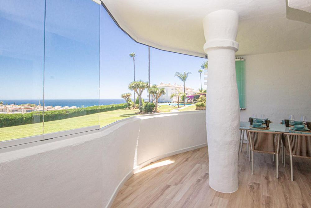 Wonderful 2 Bed Apartment With Stunning Sea Views Sitio de Calahonda Exterior photo